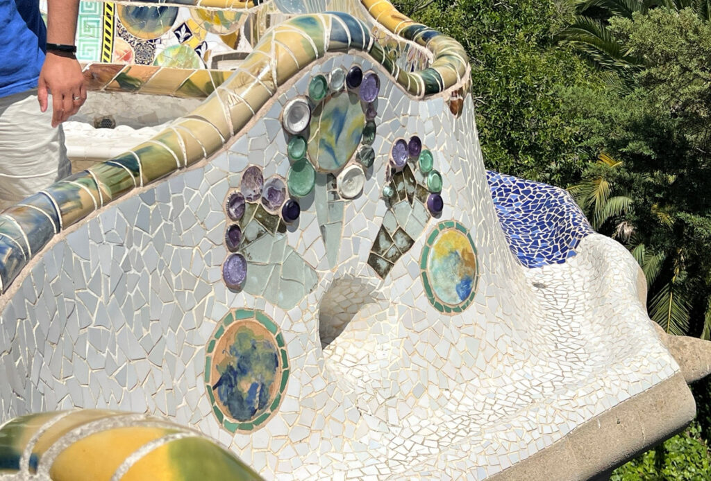 グエル公園 タイル