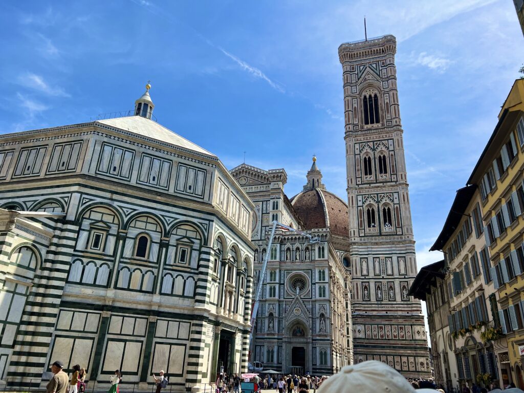 ジョットの鐘楼と街並み