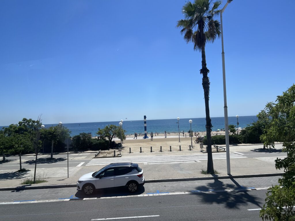 バルセロナから望む地中海