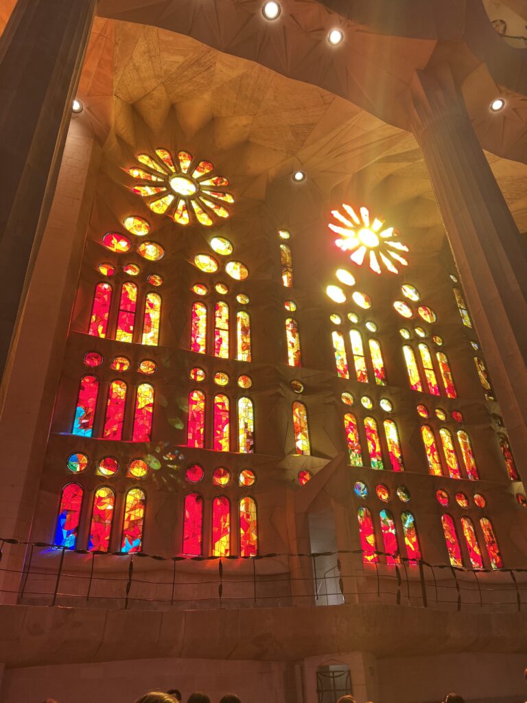 サグラダ・ファミリア内部1