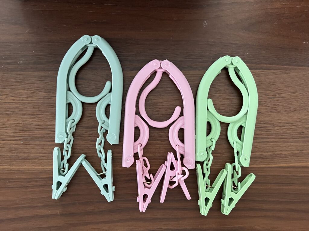 折りたたみハンガー