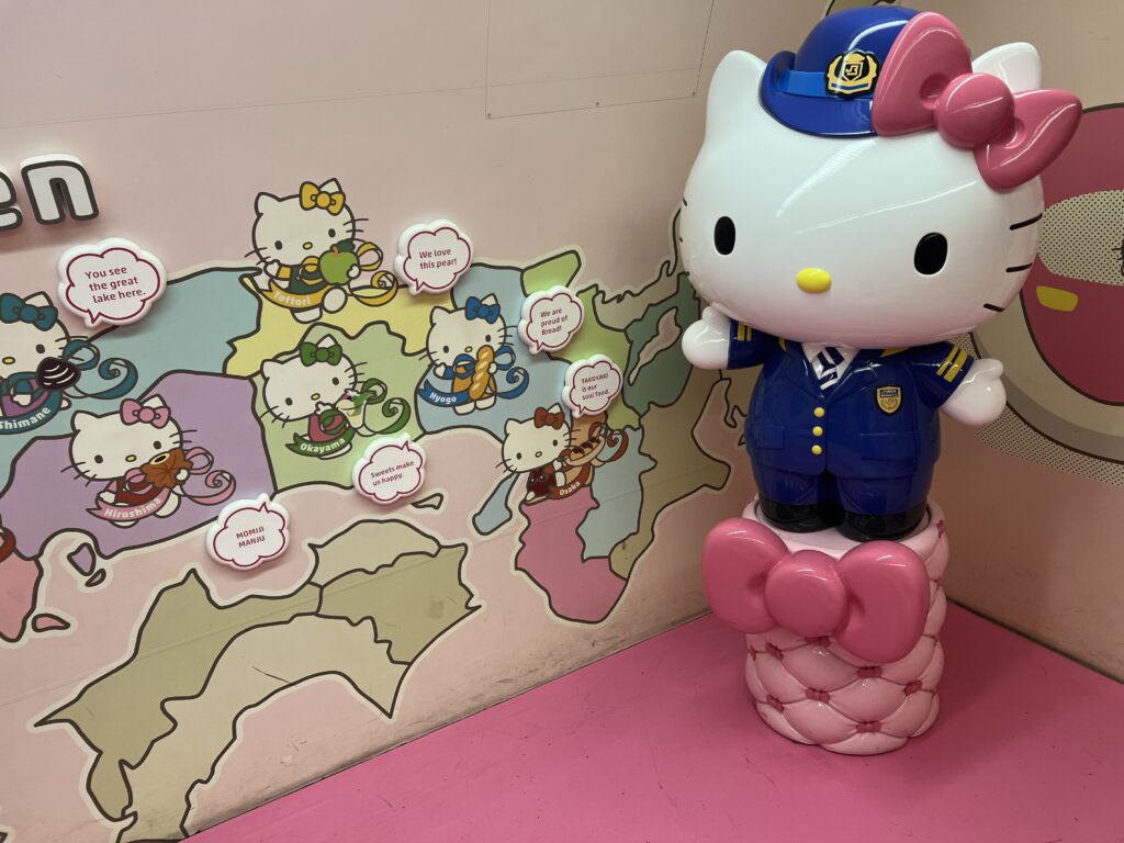 ハローキティ新幹線